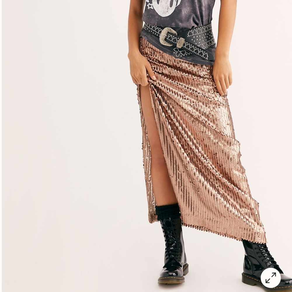 NWOT Free People Sea Shell Sequin Maxi Skirt Z46-10